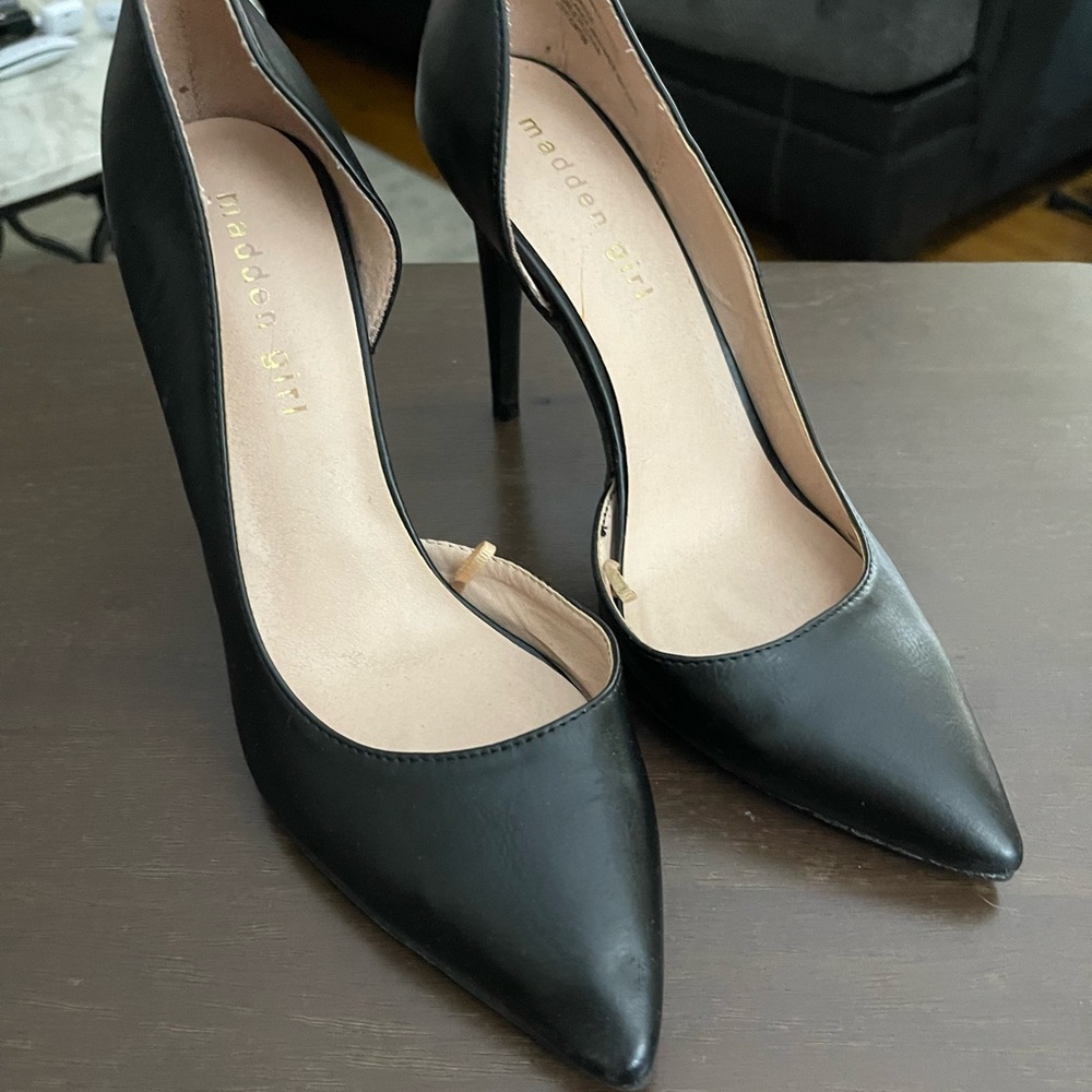 Used Madden Girl black heels